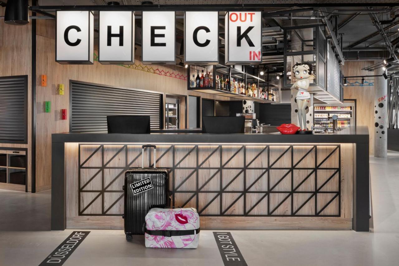 Moxy Duesseldorf City Ngoại thất bức ảnh