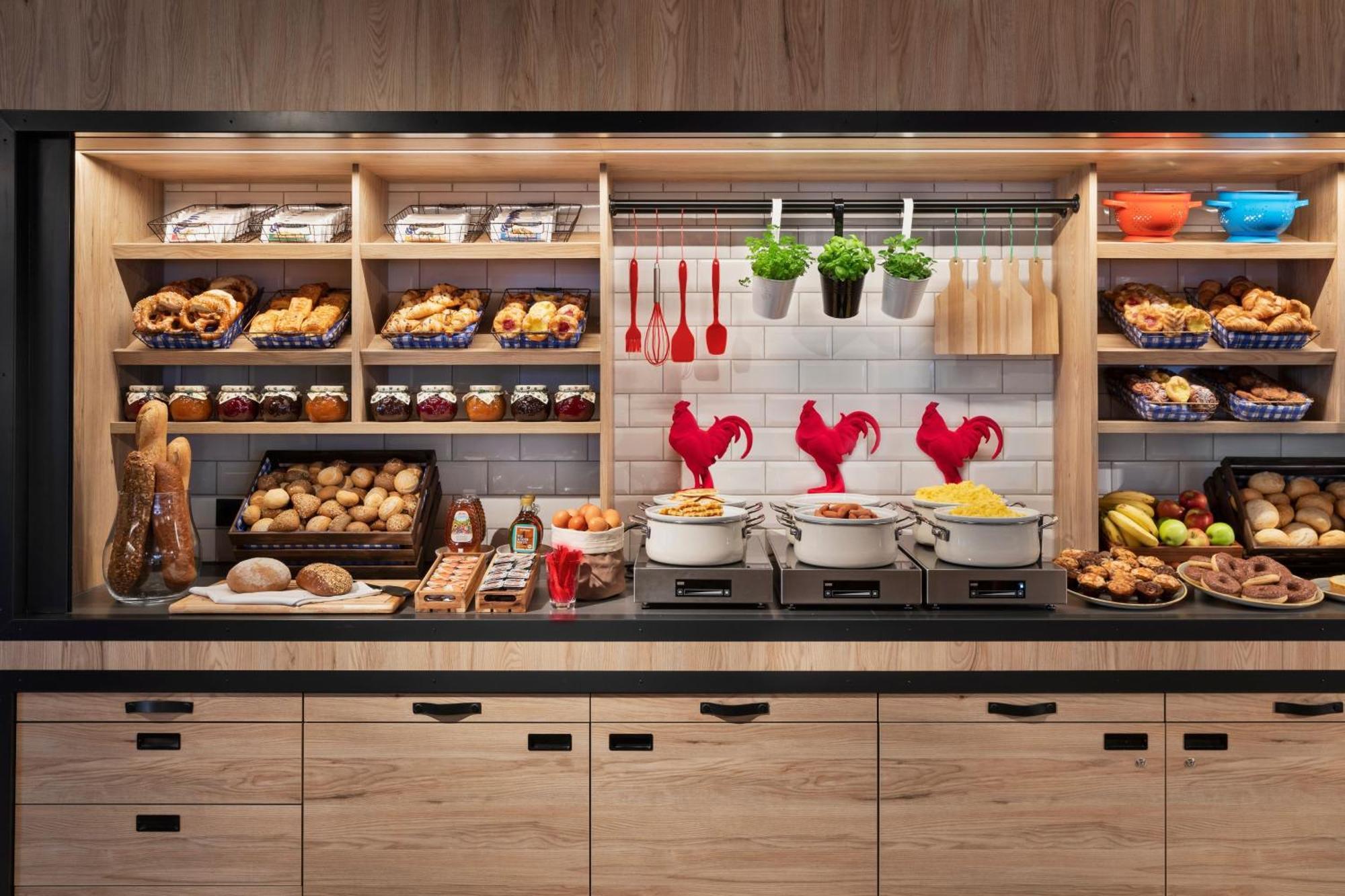 Moxy Duesseldorf City Ngoại thất bức ảnh