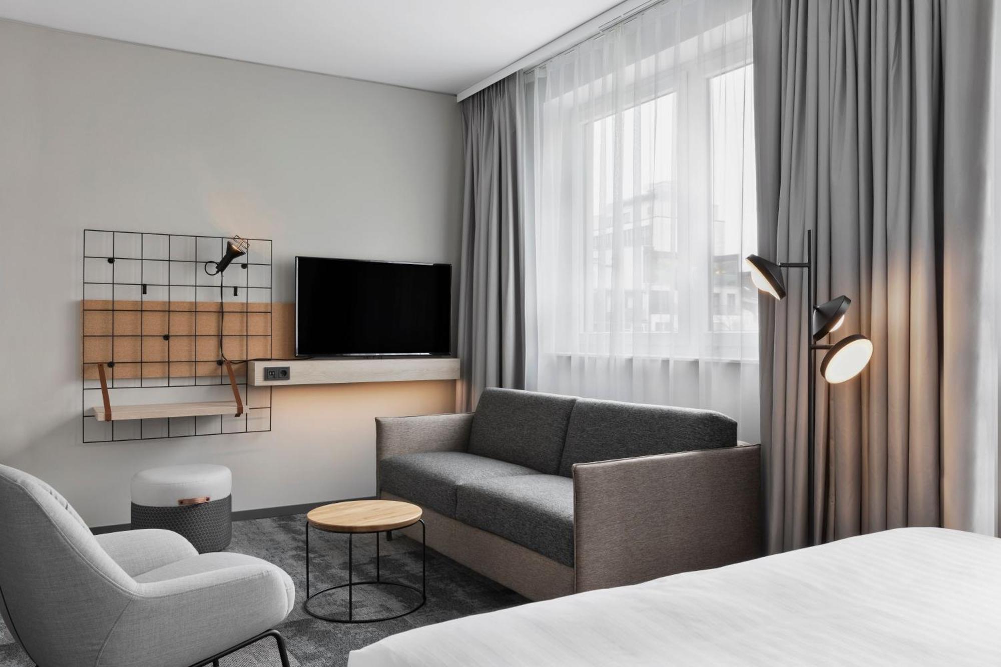 Moxy Duesseldorf City Ngoại thất bức ảnh