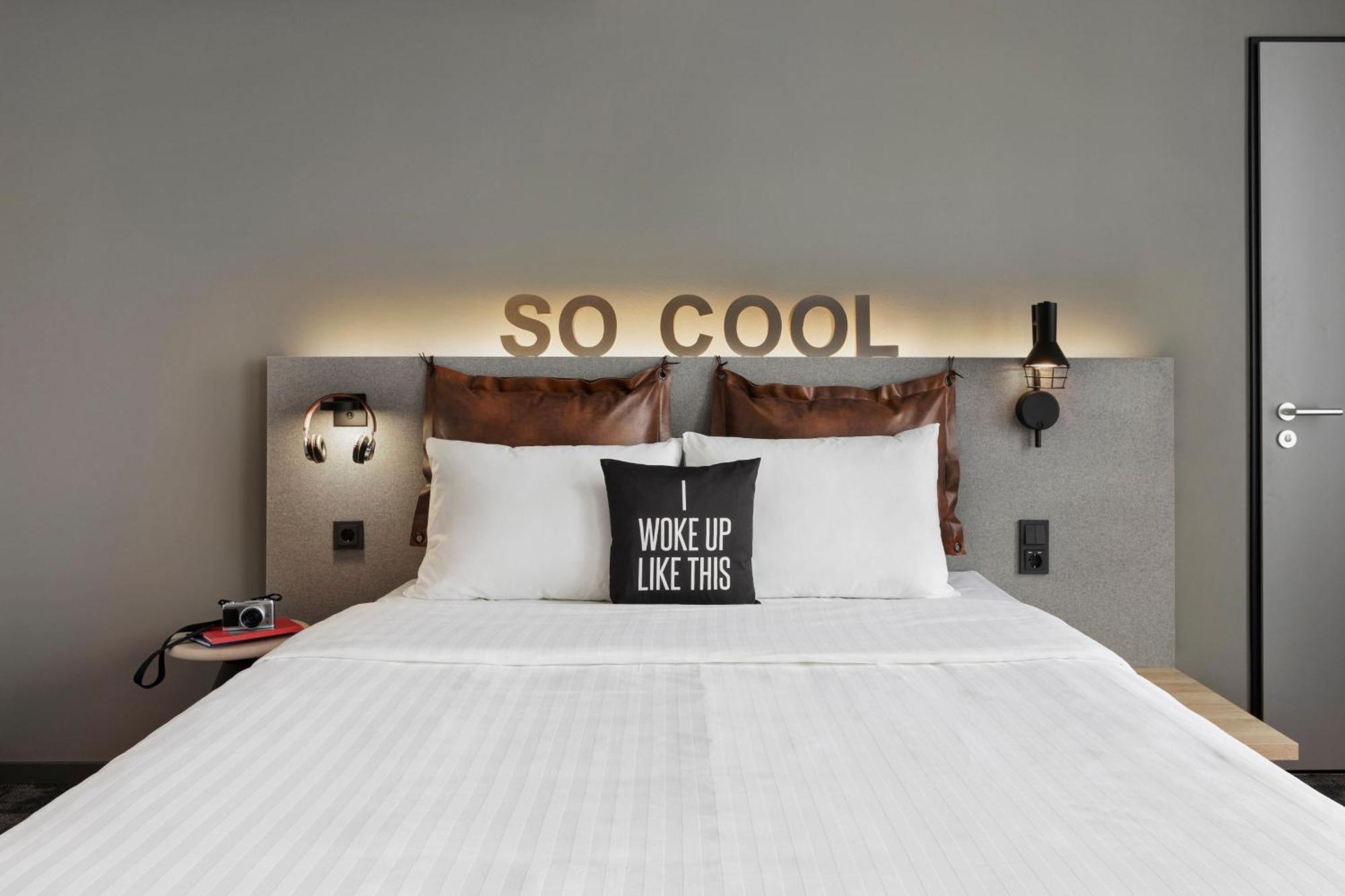 Moxy Duesseldorf City Ngoại thất bức ảnh